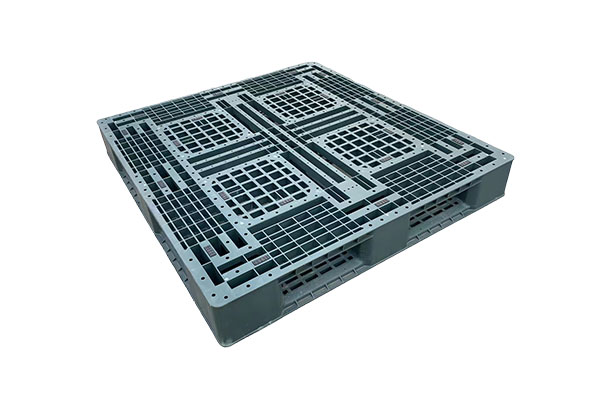 In the design of pallet plastic parts processing parts, can the shape and structure of pallet plastic parts processing parts be designed to facilitate forklift loading and unloading?